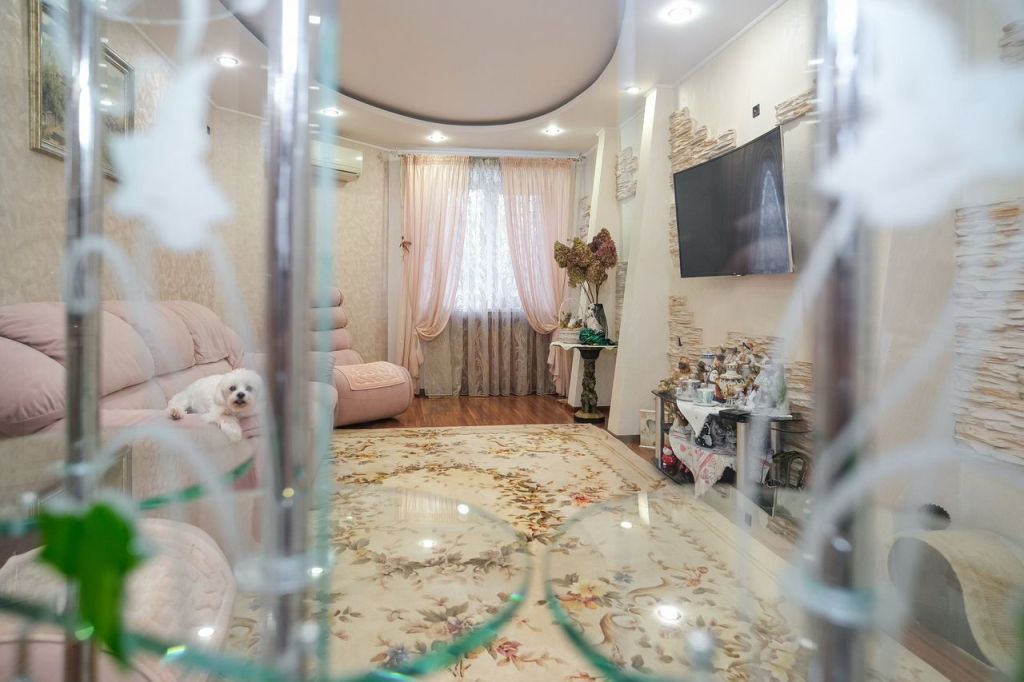 Продажа 3-комнатной квартиры, Саратов, Орджоникидзе ул,  13/2