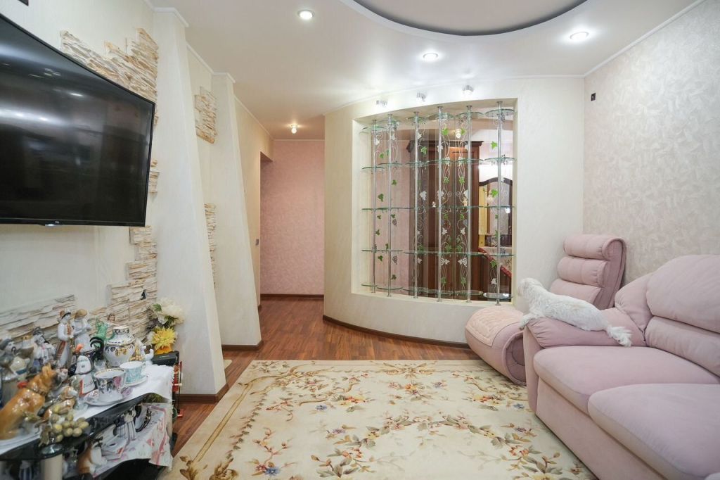 Продажа 3-комнатной квартиры, Саратов, Орджоникидзе ул,  13/2