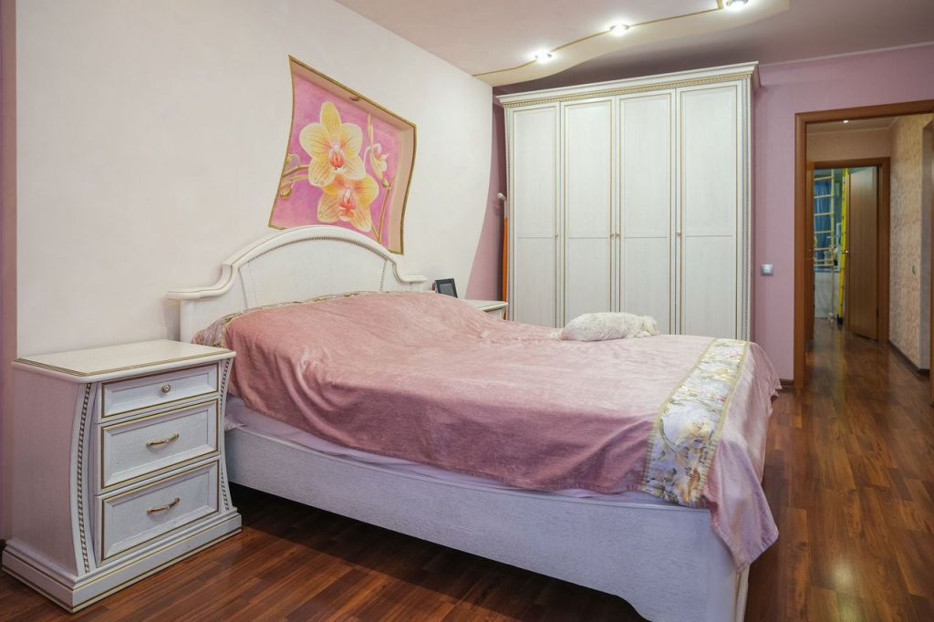 Продажа 3-комнатной квартиры, Саратов, Орджоникидзе ул,  13/2