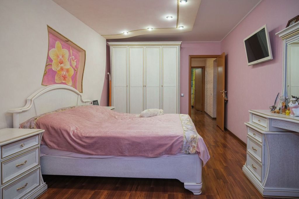 Продажа 3-комнатной квартиры, Саратов, Орджоникидзе ул,  13/2