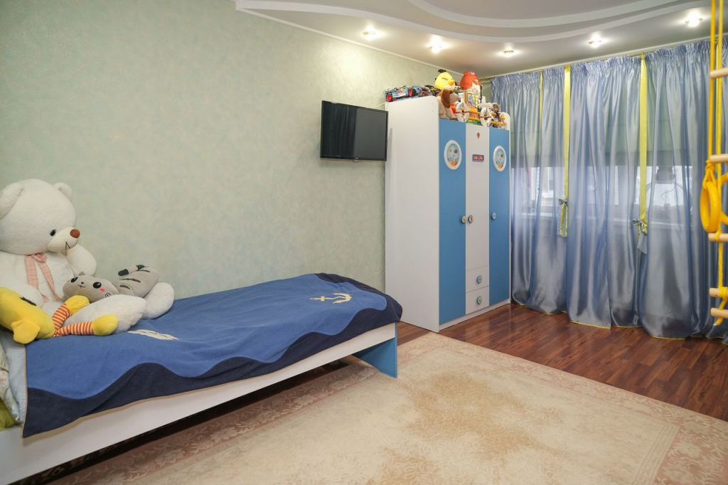 Продажа 3-комнатной квартиры, Саратов, Орджоникидзе ул,  13/2