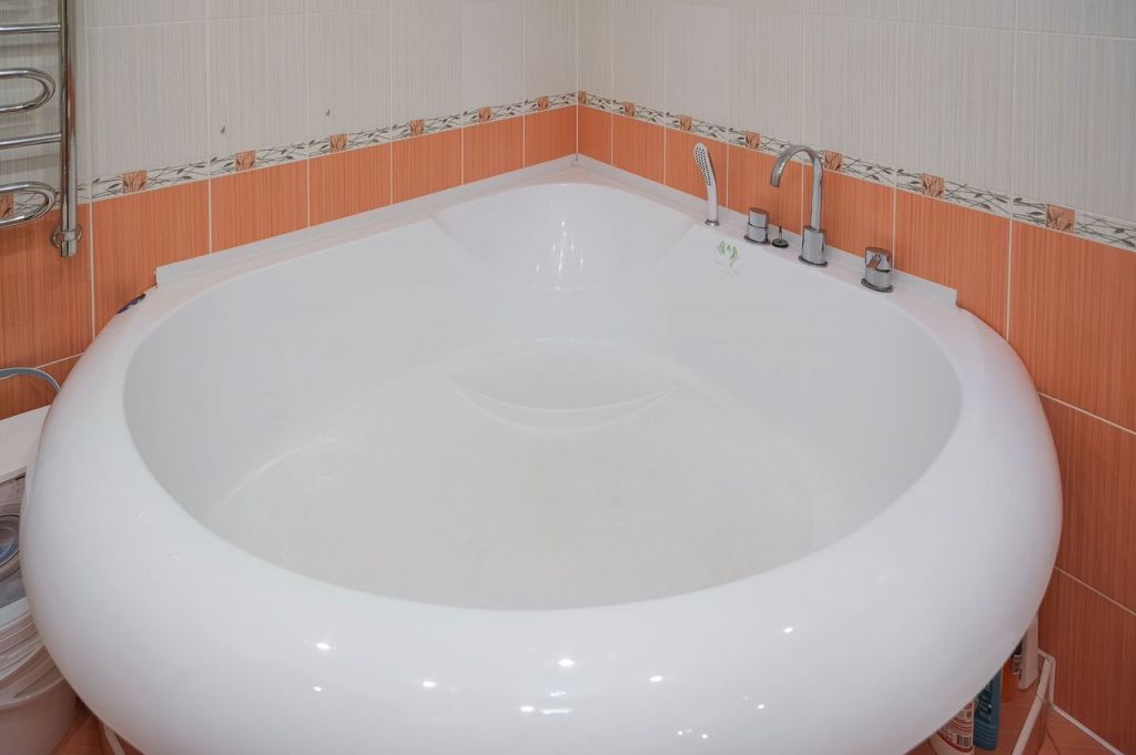 Продажа 3-комнатной квартиры, Саратов, Орджоникидзе ул,  13/2