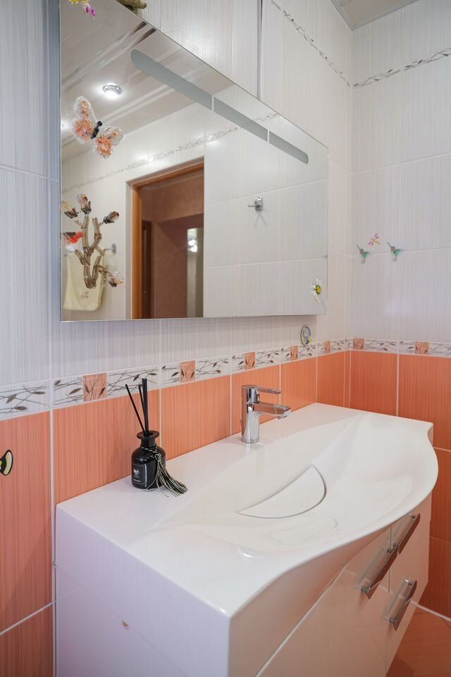 Продажа 3-комнатной квартиры, Саратов, Орджоникидзе ул,  13/2