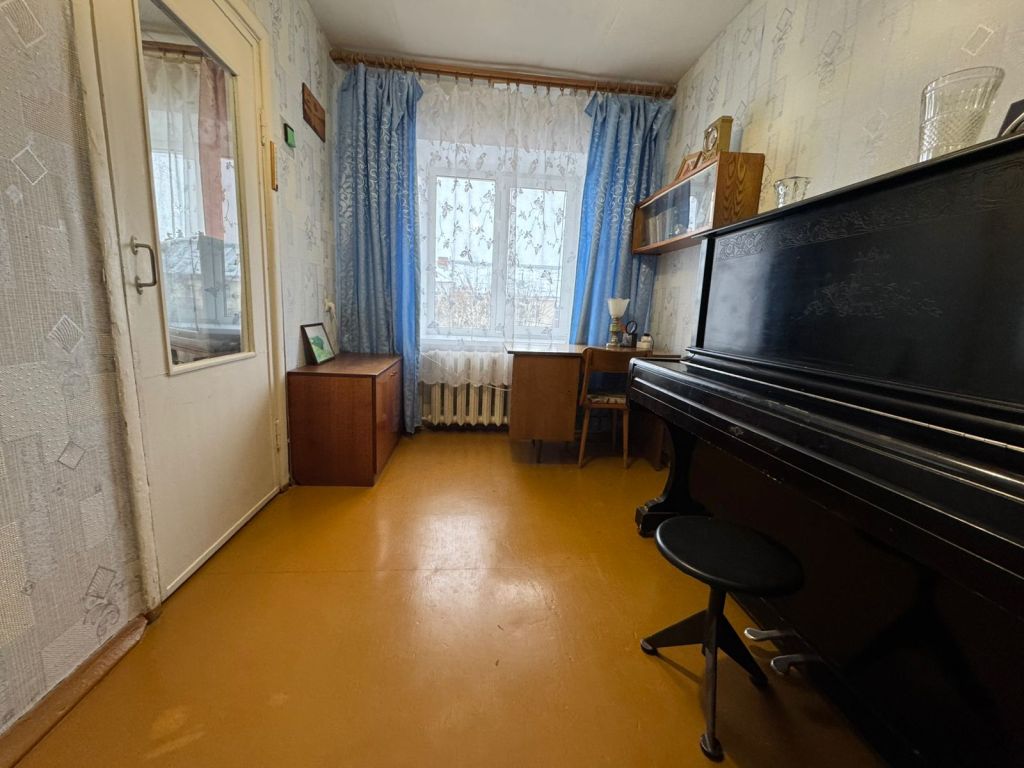 Продажа 3-комнатной квартиры, Шуя, Ленина пл,  6