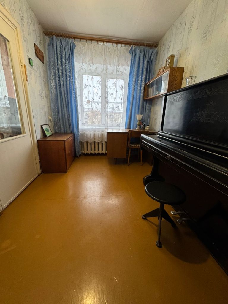 Продажа 3-комнатной квартиры, Шуя, Ленина пл,  6