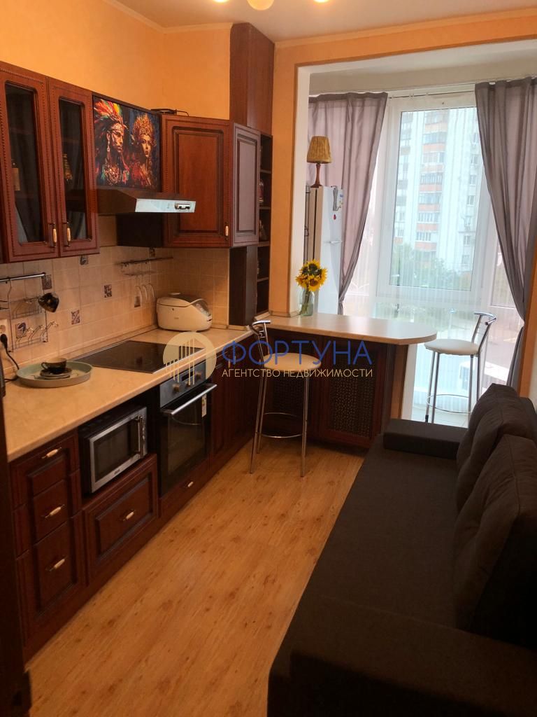 Продажа 1-комнатной квартиры, Белгород, Белгородского Полка ул,  62