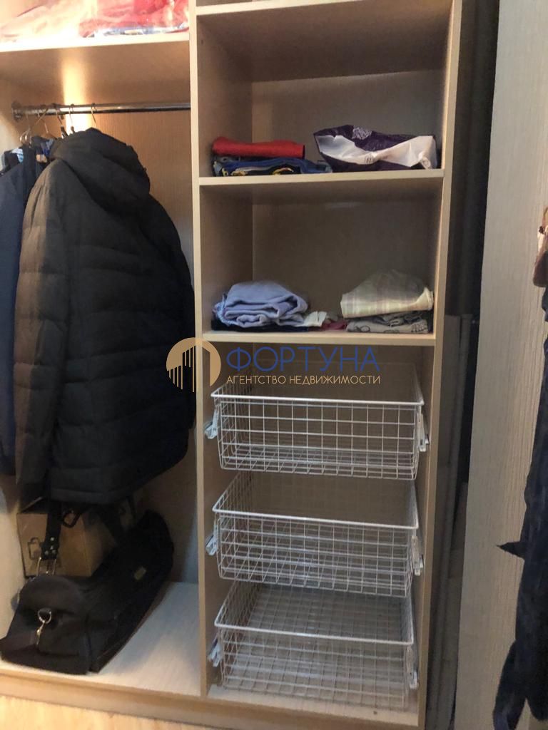 Продажа 1-комнатной квартиры, Белгород, Белгородского Полка ул,  62