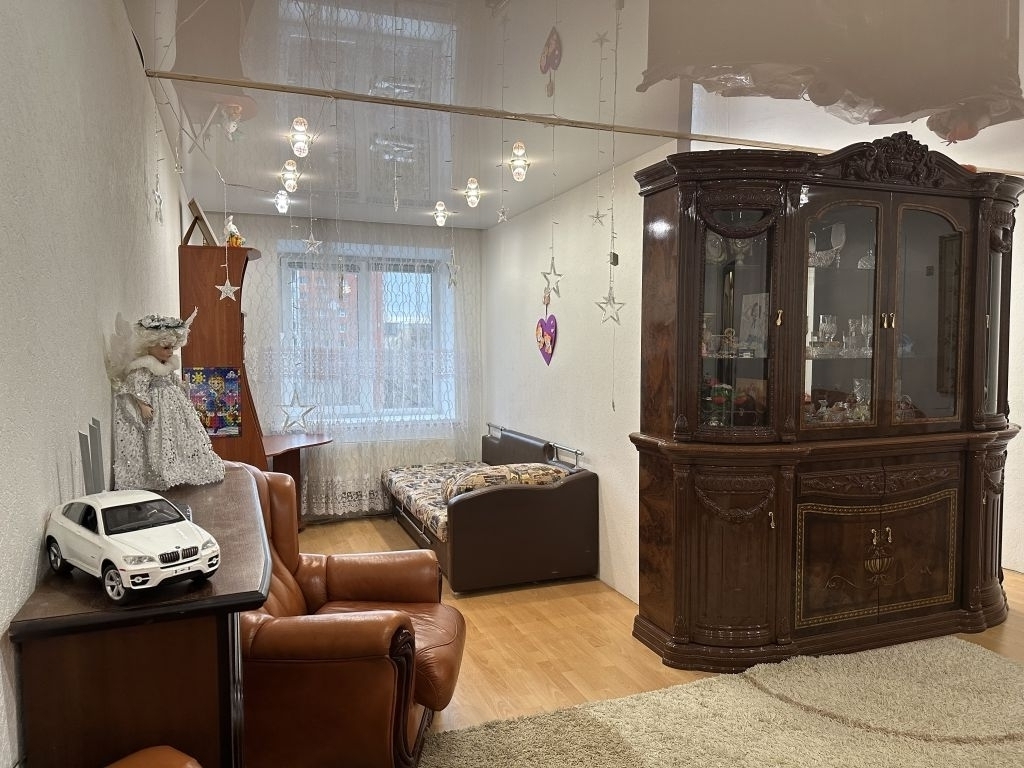 Продажа 3-комнатной квартиры, Нижний Новгород, Гагарина пр-кт,  109