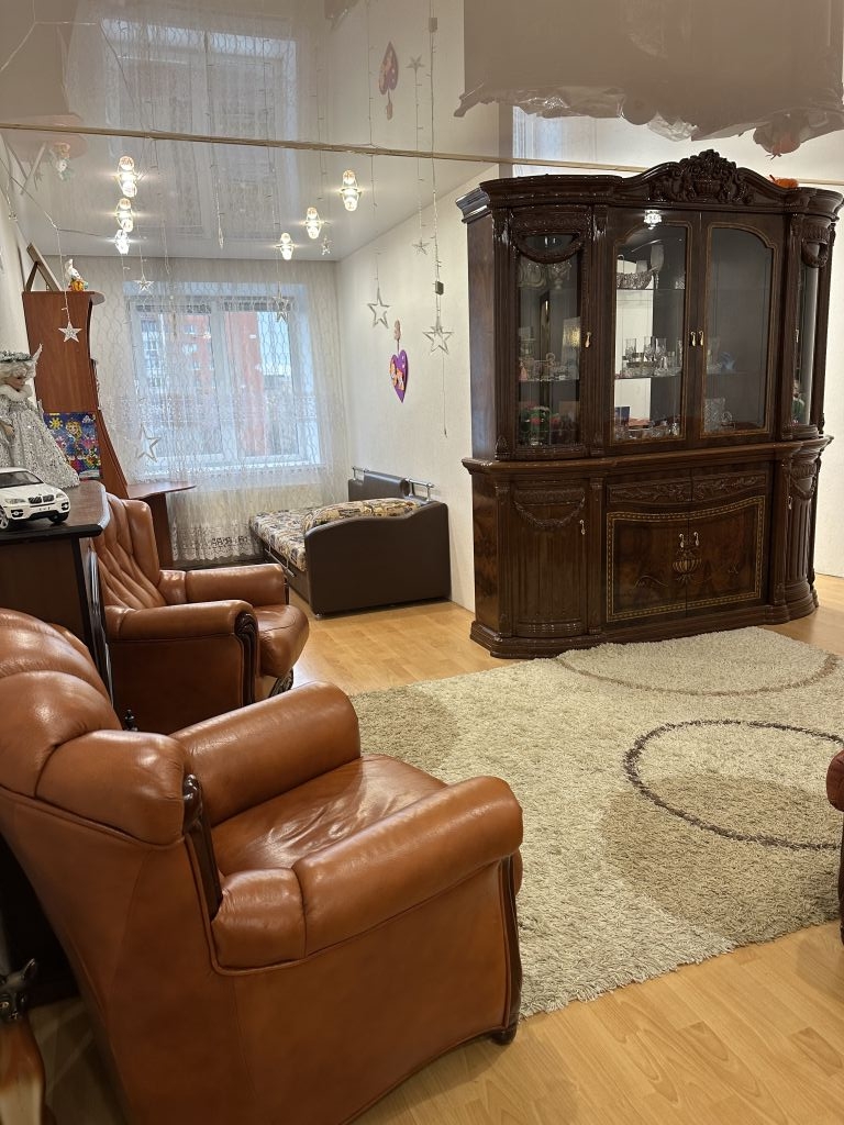 Продажа 3-комнатной квартиры, Нижний Новгород, Гагарина пр-кт,  109