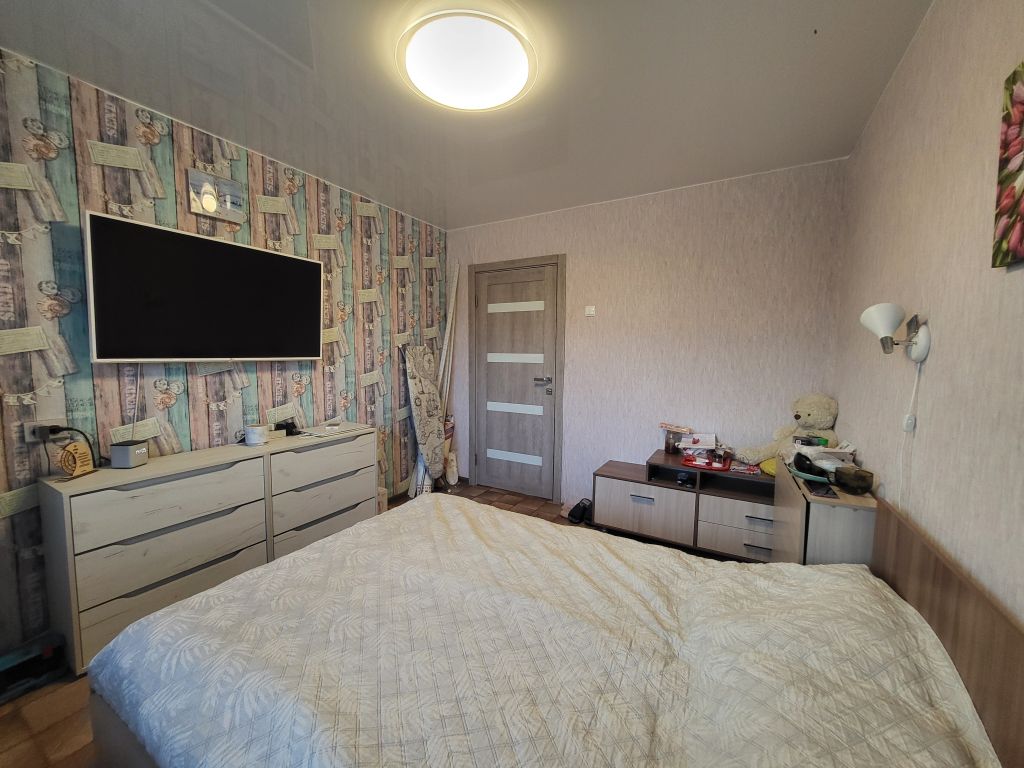 Продажа 4-комнатной квартиры, Кострома, Голубкова ул,  23