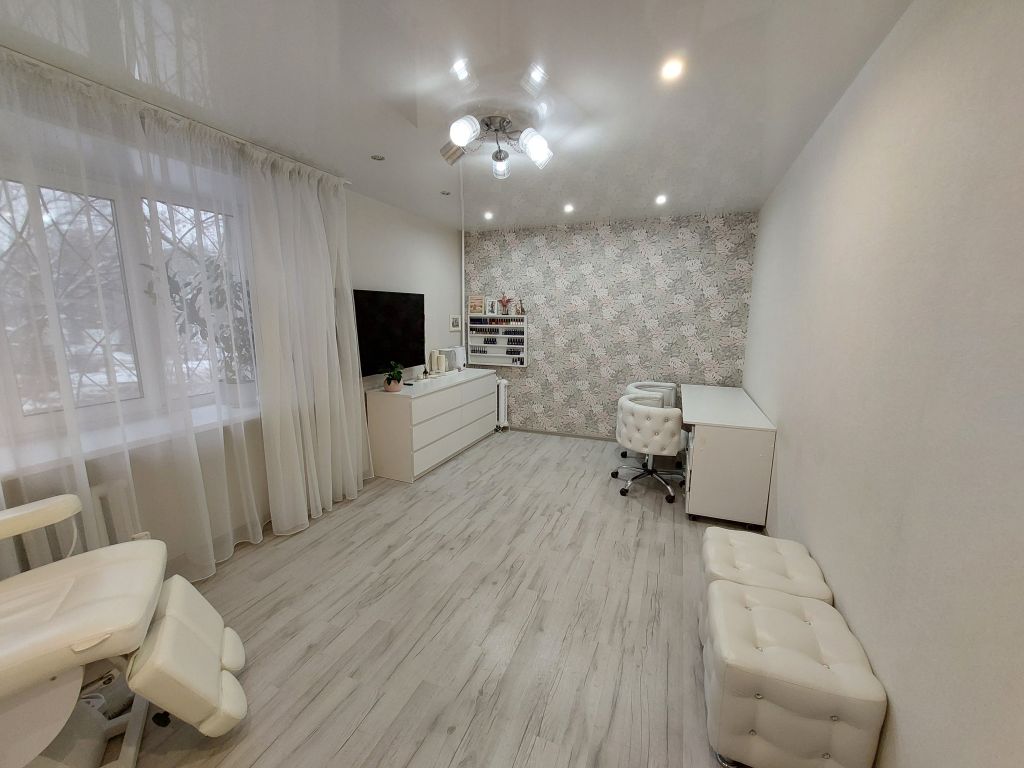 Продажа 2-комнатной квартиры, Дзержинск, Петрищева ул,  17