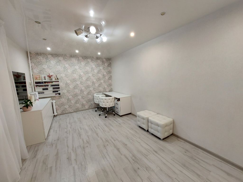 Продажа 2-комнатной квартиры, Дзержинск, Петрищева ул,  17