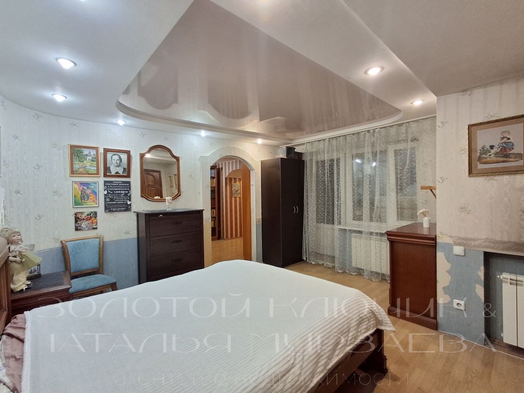 Продажа 5-комнатной квартиры, Нижний Новгород, Маршала Казакова ул,  6а