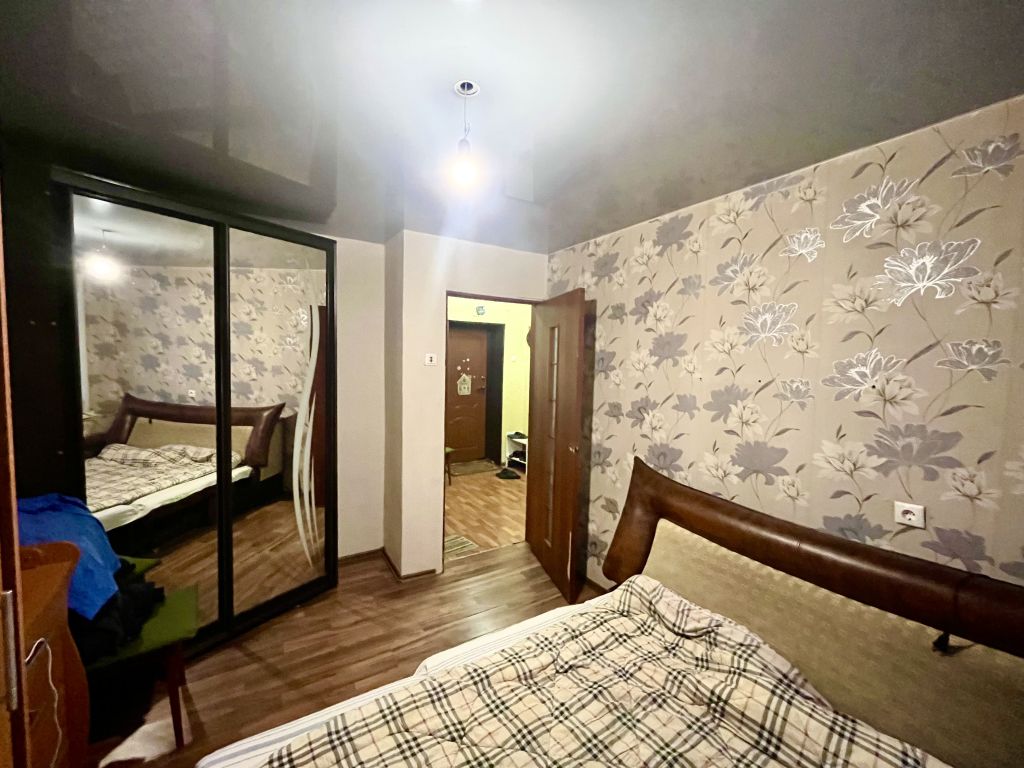 Продажа 2-комнатной квартиры, Балахна, Революции пр-кт,  80