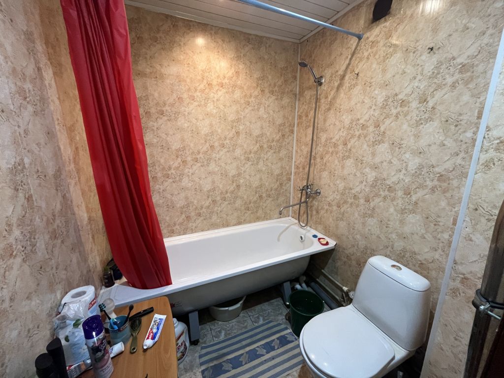 Продажа 2-комнатной квартиры, Балахна, Революции пр-кт,  80