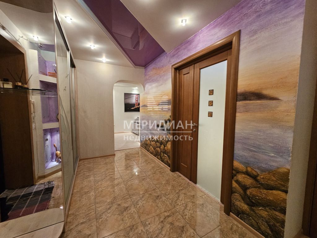 Продажа 2-комнатной квартиры, Бор, Луначарского ул,  204а