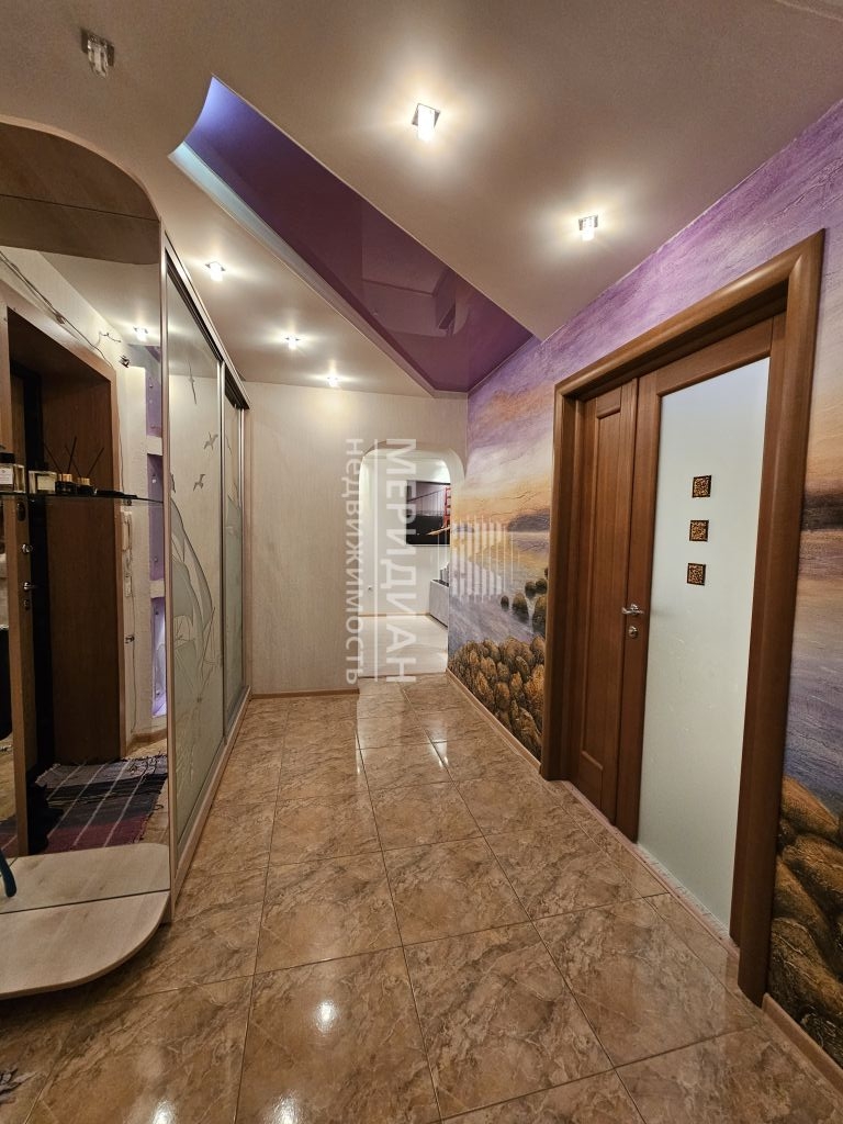 Продажа 2-комнатной квартиры, Бор, Луначарского ул,  204а