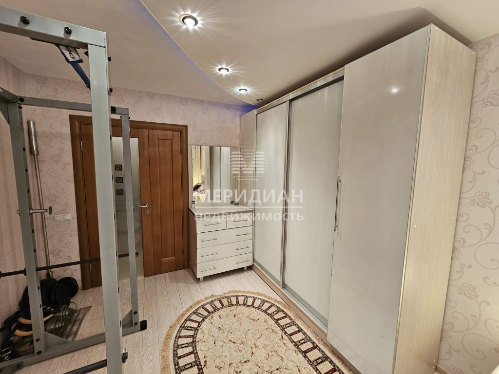 Продажа 2-комнатной квартиры, Бор, Луначарского ул,  204а