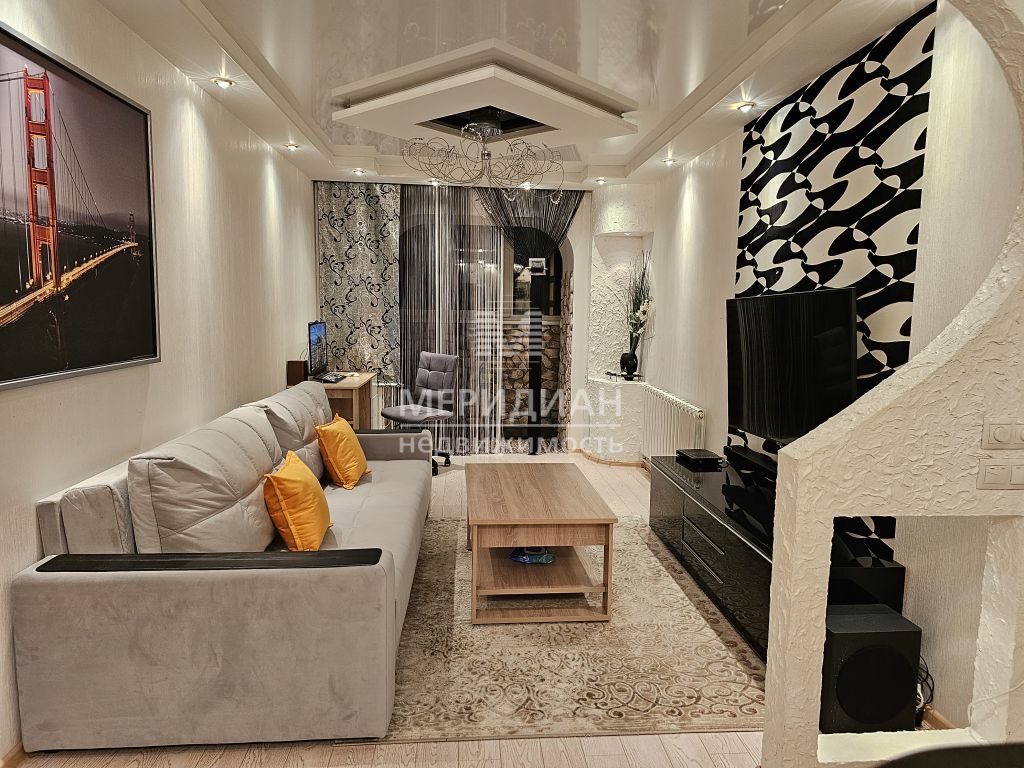 Продажа 2-комнатной квартиры, Бор, Луначарского ул,  204а