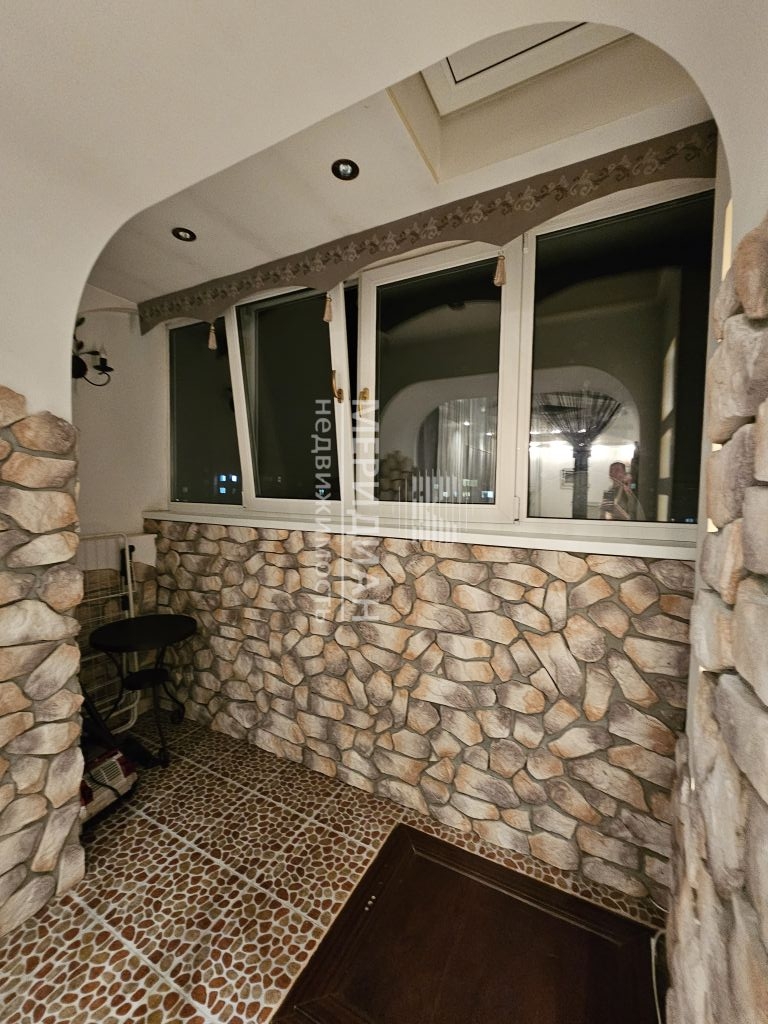 Продажа 2-комнатной квартиры, Бор, Луначарского ул,  204а