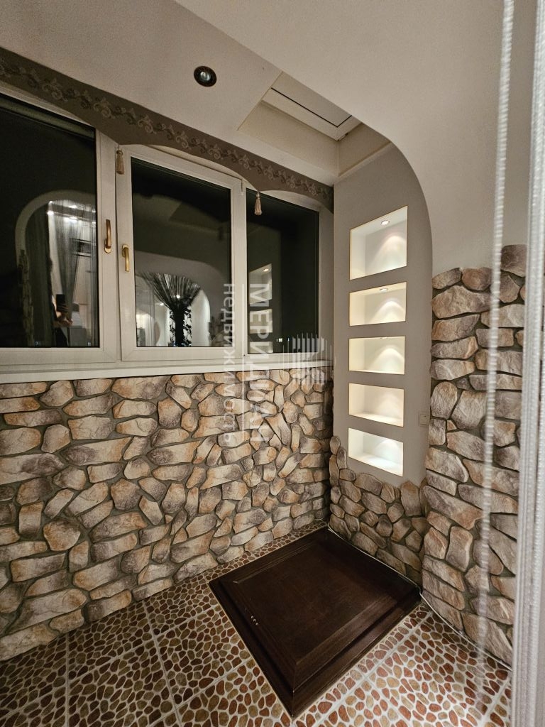 Продажа 2-комнатной квартиры, Бор, Луначарского ул,  204а