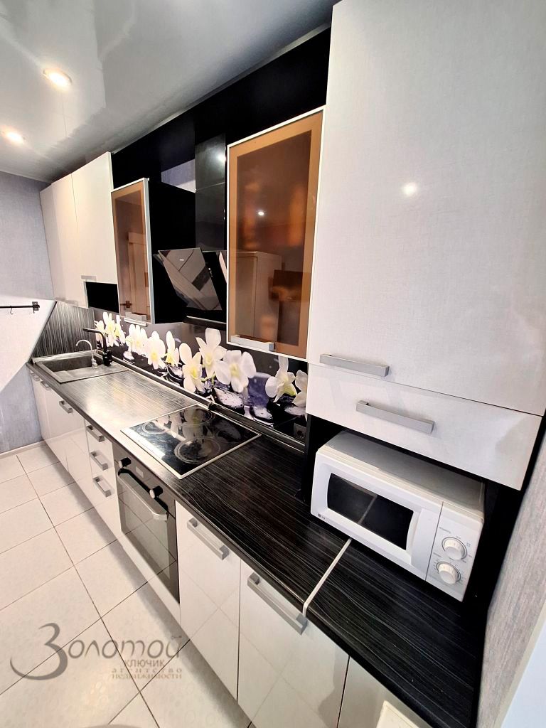 Продажа 3-комнатной квартиры, Нижний Новгород, Аркадия Гайдара ул,  26