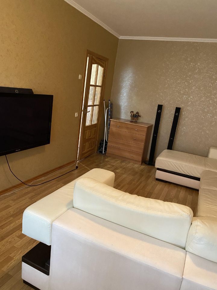 Продажа 1-комнатной квартиры, Саратов, Луговая ул,  40/60