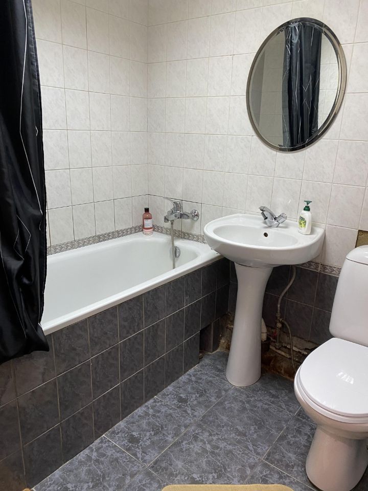 Продажа 1-комнатной квартиры, Саратов, Луговая ул,  40/60