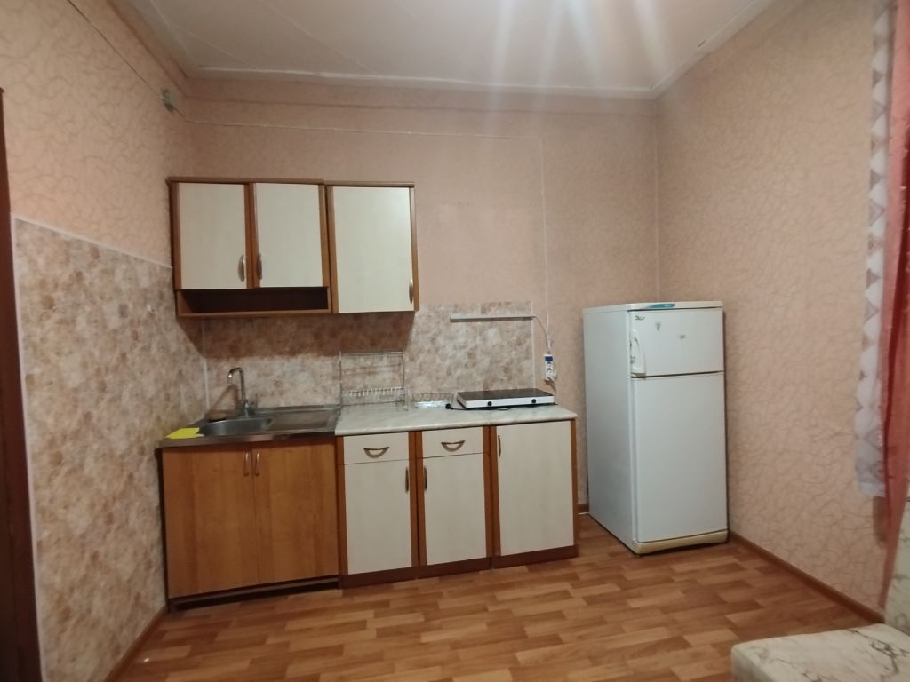 Аренда комнаты, 27м <sup>2</sup>, Нижний Новгород, Бекетова ул,  26/1