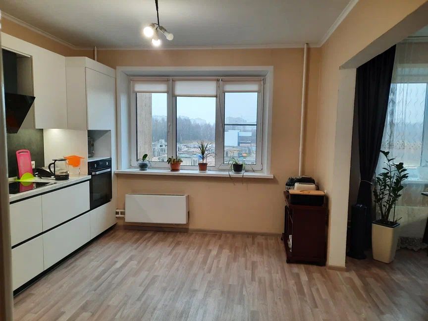 Продажа 3-комнатной квартиры, Кострома, Олега Юрасова ул,  1