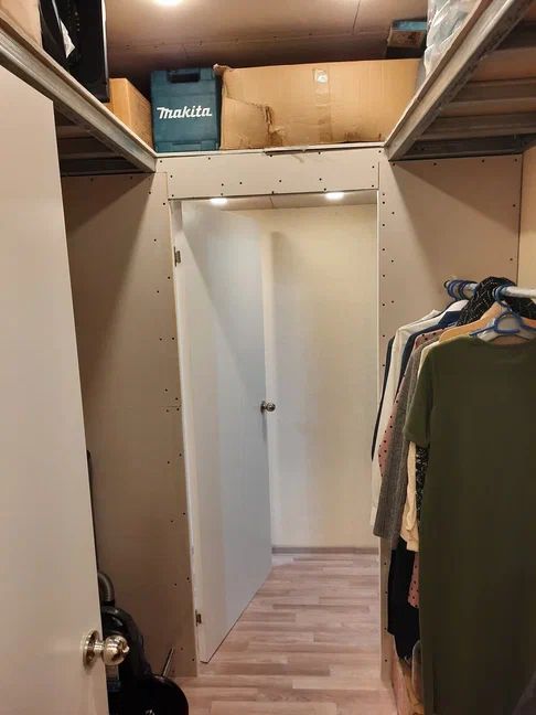 Продажа 3-комнатной квартиры, Кострома, Олега Юрасова ул,  1