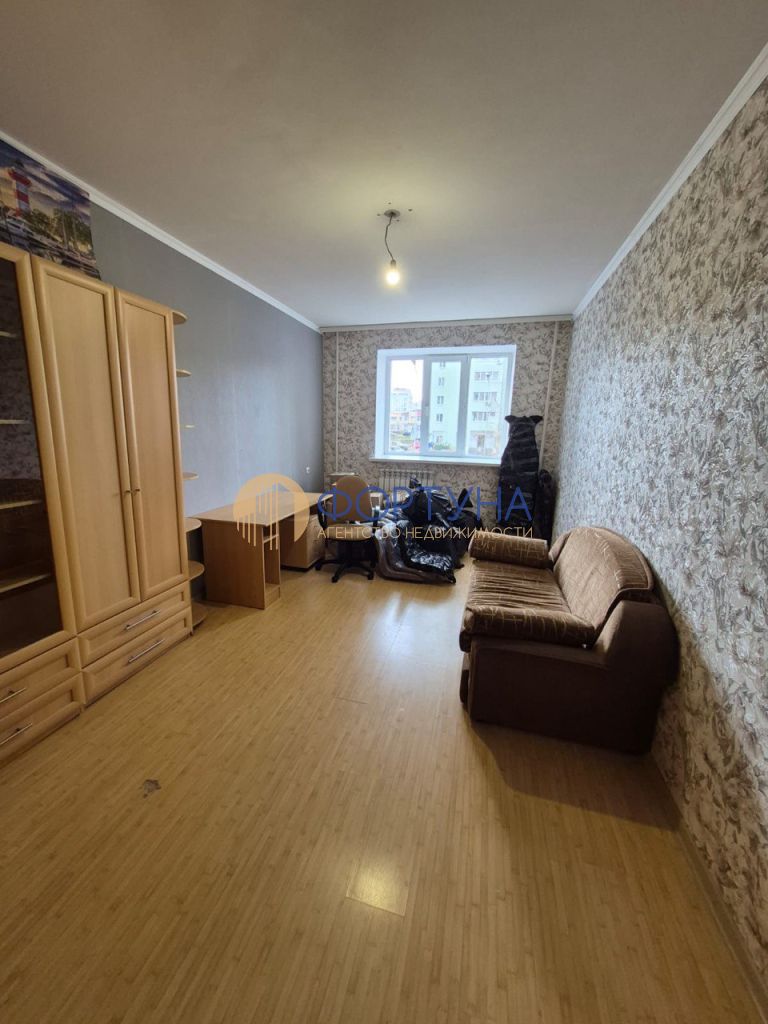 Продажа 2-комнатной квартиры, Белгород, Славянская ул,  7а