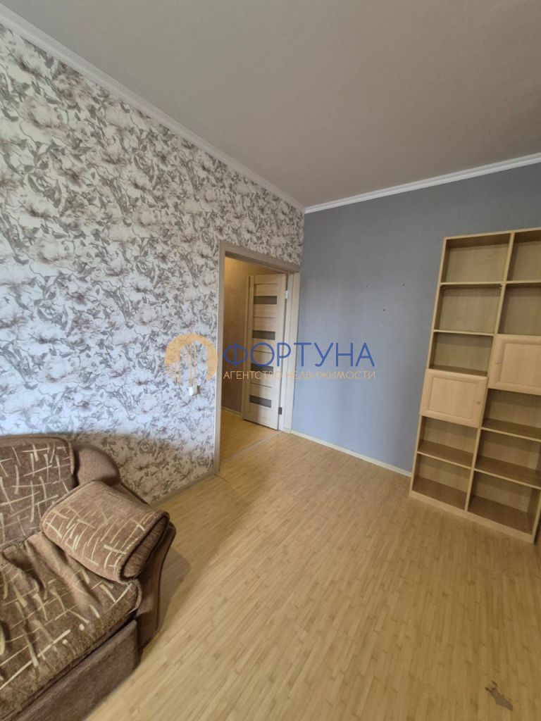 Продажа 2-комнатной квартиры, Белгород, Славянская ул,  7а