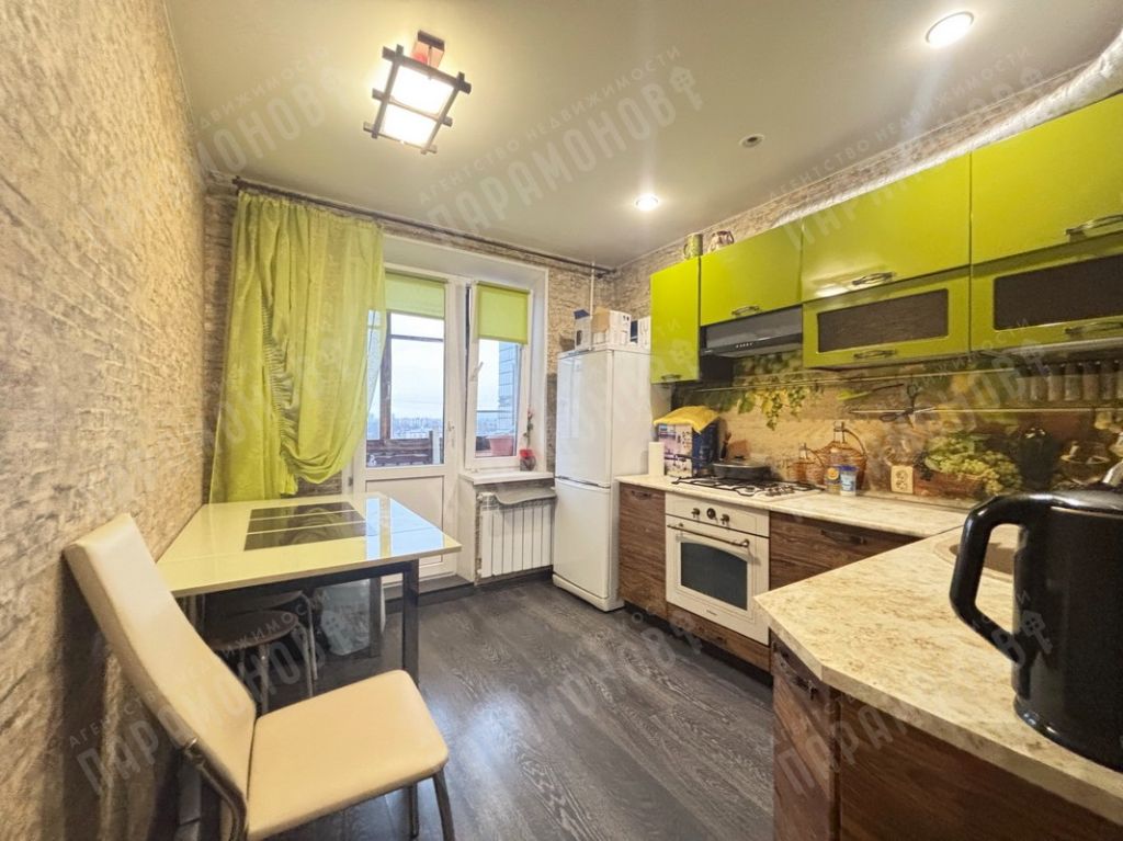 Продажа 3-комнатной квартиры, Тверь, Спортивный пер,  2к4