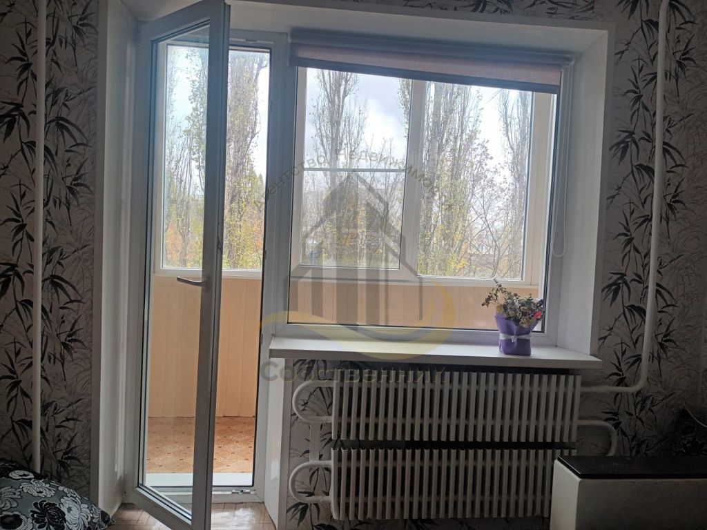 Аренда 2-комнатной квартиры, Старый Оскол, Рудничный мкр,  12А