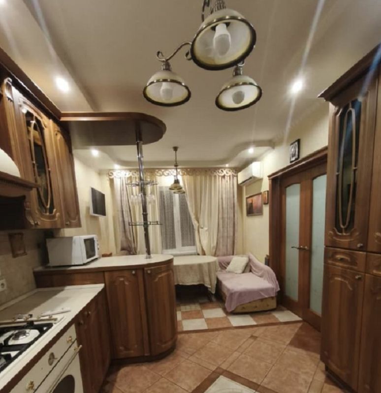 Продажа 2-комнатной квартиры, Энгельс, Кондакова ул,  48Б