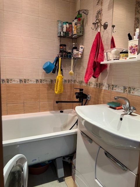 Продажа 3-комнатной квартиры, Нижний Новгород, Комсомольская ул,  6