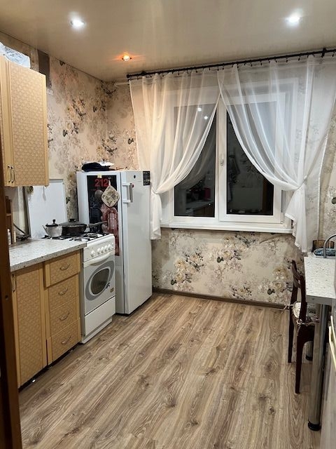 Продажа 3-комнатной квартиры, Нижний Новгород, Комсомольская ул,  6