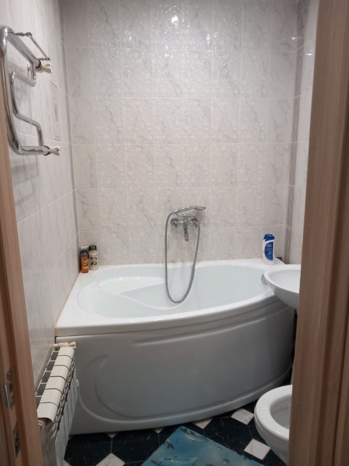 Продажа 2-комнатной квартиры, Саратов, Тверская ул,  39