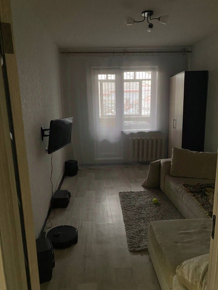 Продажа 3-комнатной квартиры, Саратов, Батавина ул,  2