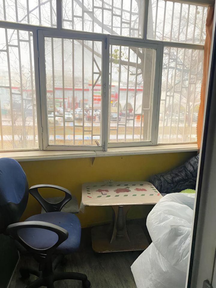 Продажа 3-комнатной квартиры, Саратов, Батавина ул,  2