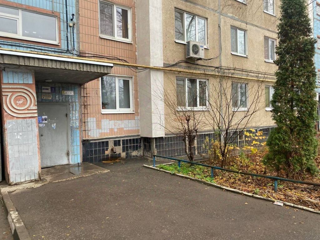 Продажа 3-комнатной квартиры, Саратов, Батавина ул,  2