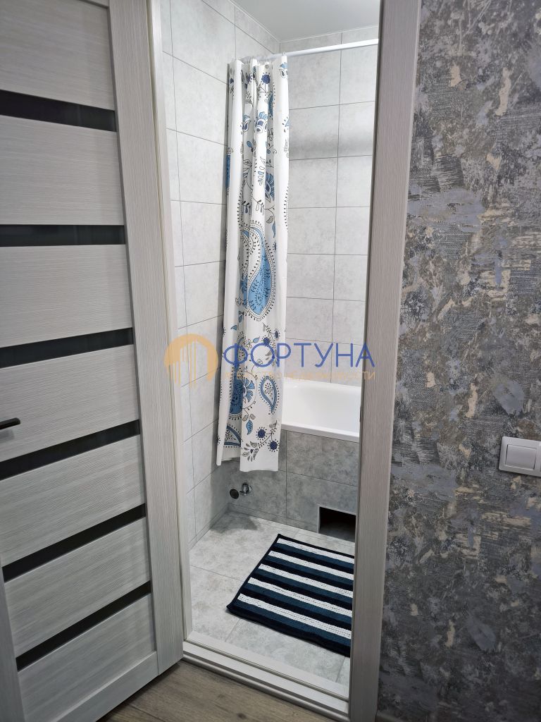 Продажа 2-комнатной квартиры, Белгород, Ватутина ул,  14