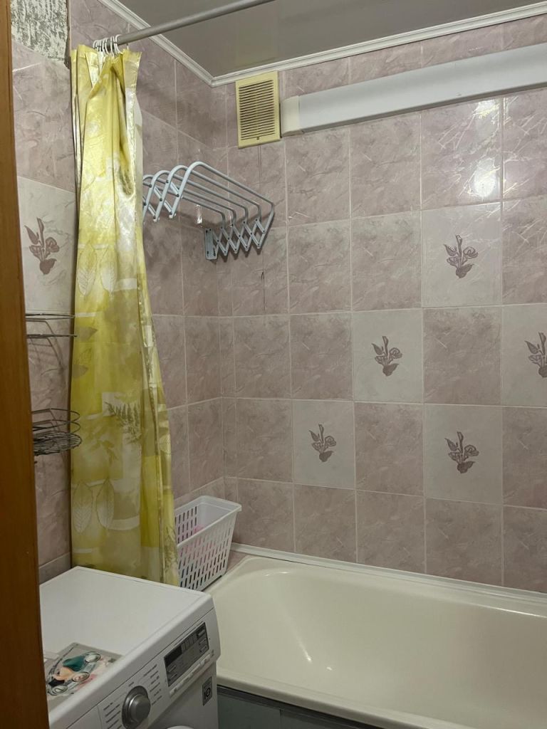 Продажа 3-комнатной квартиры, Белгород, Щорса ул,  58