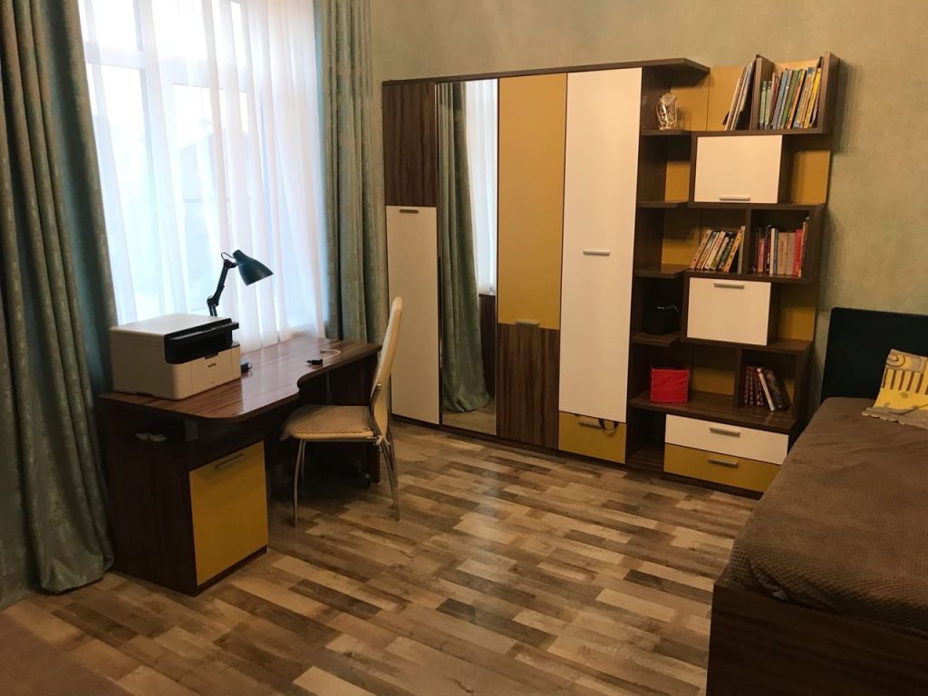 Продажа дома, 220м <sup>2</sup>, 5 сот., Ростовская