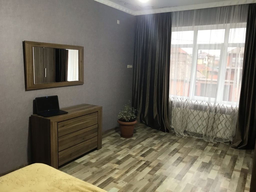 Продажа дома, 220м <sup>2</sup>, 5 сот., Ростовская