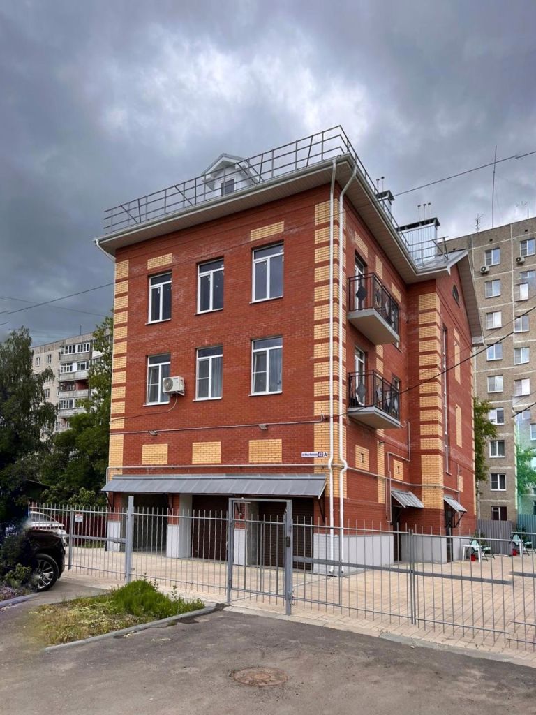 Продажа 3-комнатной квартиры, Кострома, Кирпичный проезд,  13