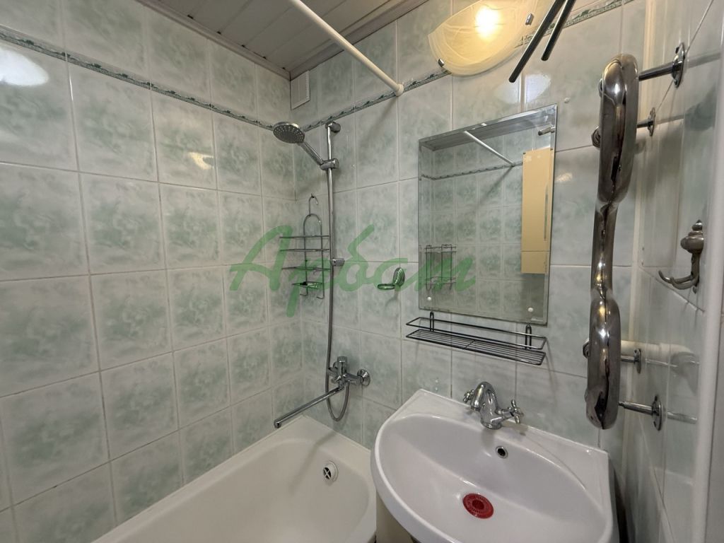 Продажа 2-комнатной квартиры, Тверь, Ткача ул,  16