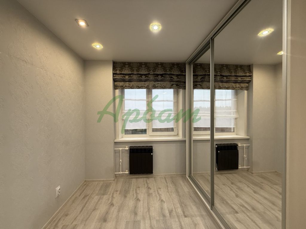 Продажа 2-комнатной квартиры, Тверь, Ткача ул,  16