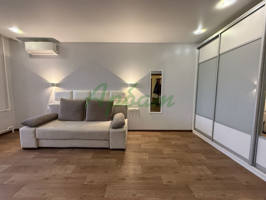 Продажа 2-комнатной квартиры, Тверь, Ткача ул,  16